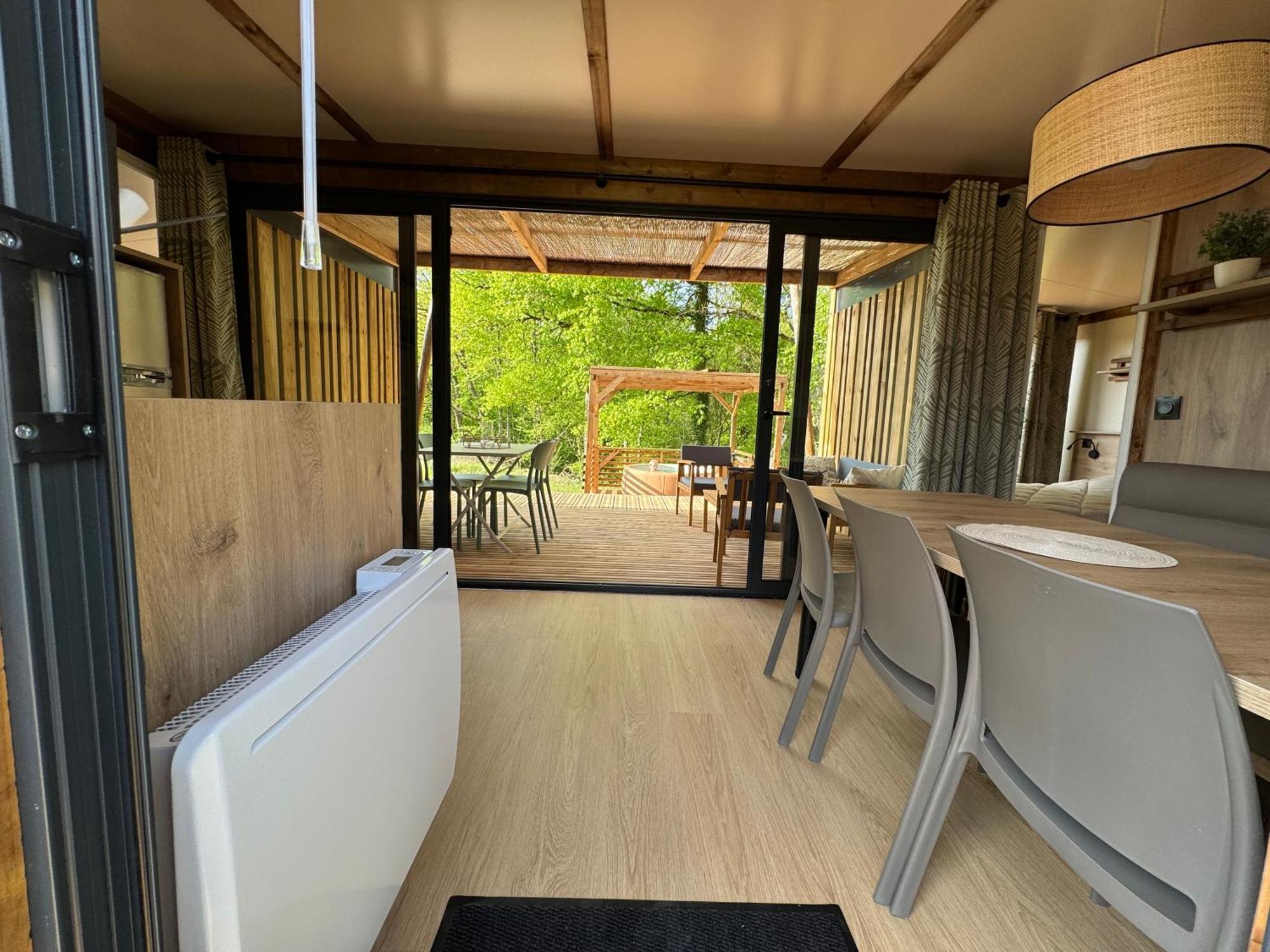 Chisseaux La Buissonniere Lodges מראה חיצוני תמונה